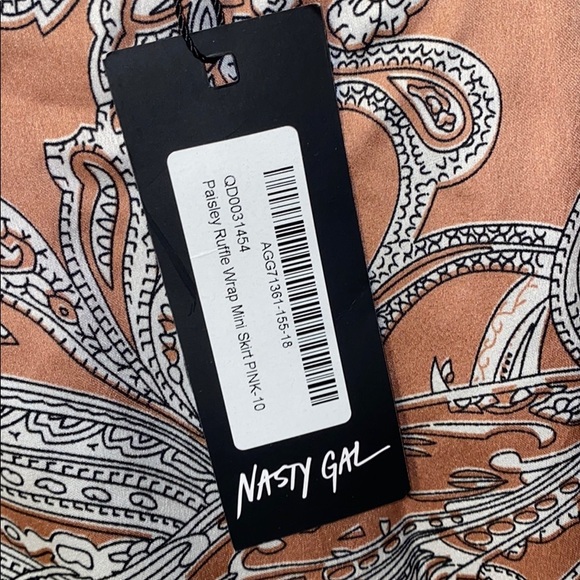 Nasty Gal Paisley Wrap Ruffle Skirt New w/tags - Picture 5 of 6
